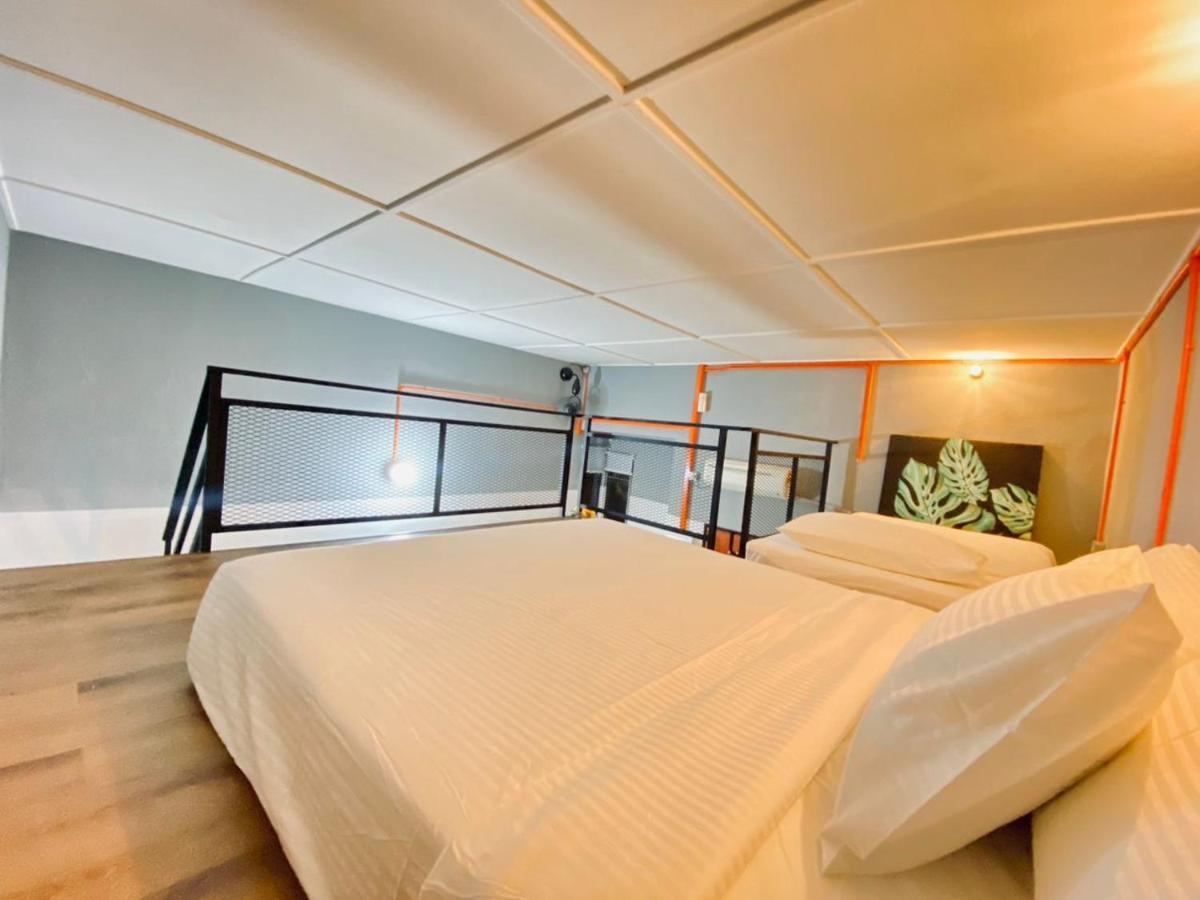 Ardour Lodge "A" Wing Tanjung Bungah (Penang) Exterior foto