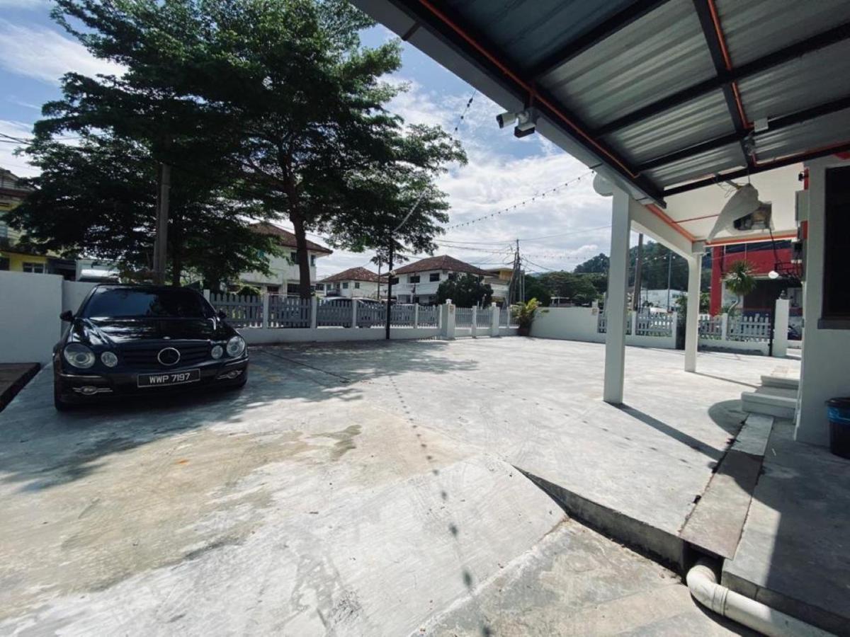 Ardour Lodge "A" Wing Tanjung Bungah (Penang) Exterior foto