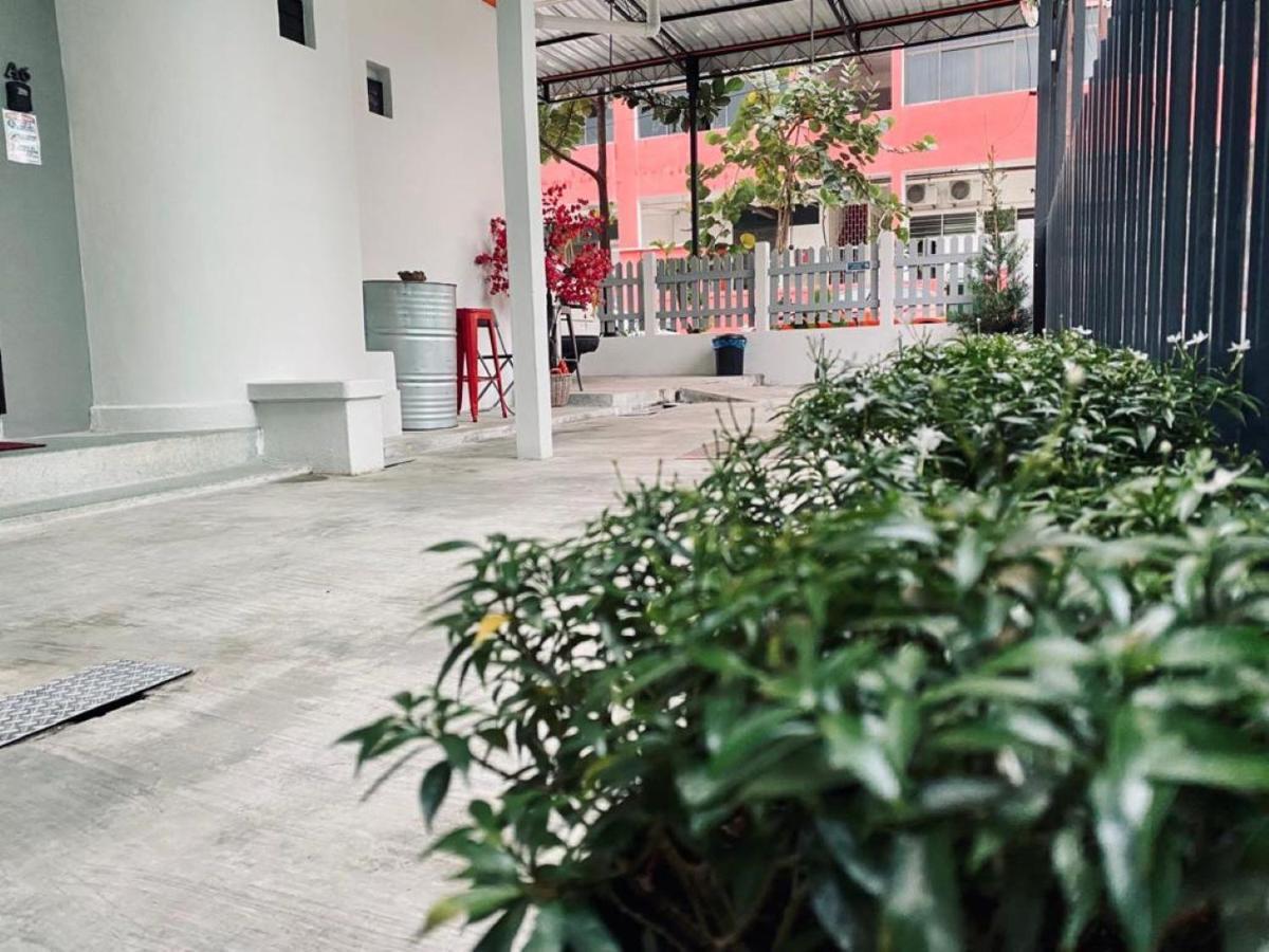 Ardour Lodge "A" Wing Tanjung Bungah (Penang) Exterior foto