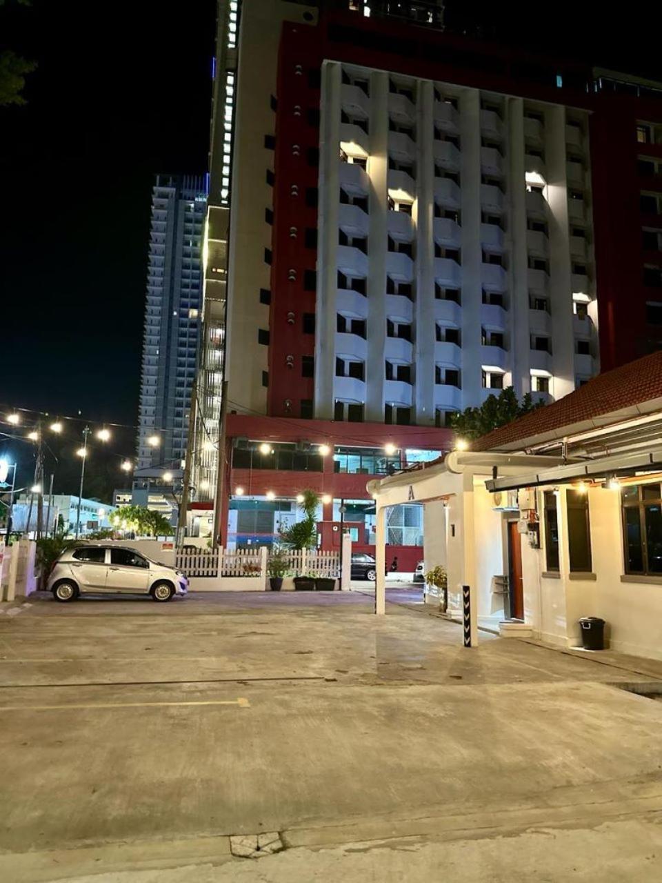 Ardour Lodge "A" Wing Tanjung Bungah (Penang) Exterior foto