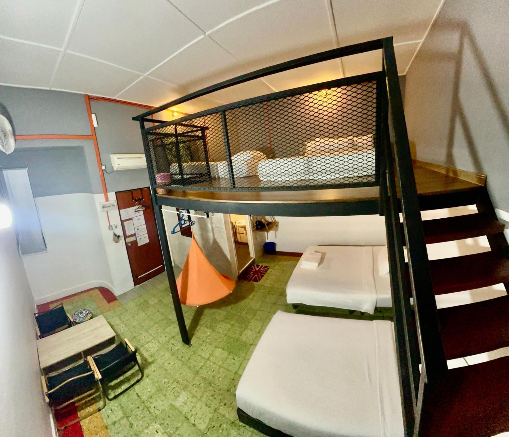 Ardour Lodge "A" Wing Tanjung Bungah (Penang) Exterior foto